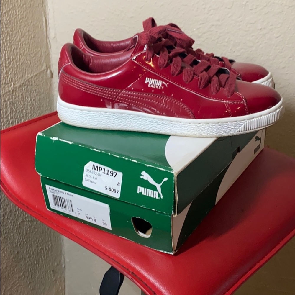 Patent Leather Red Basket Pumas